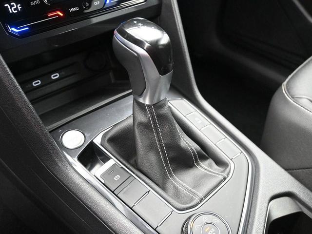 Photo of 2022 Deep Black Pearl Volkswagen Tiguan