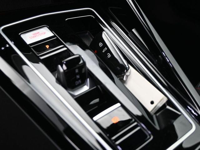 Photo of 2024 GREY Volkswagen Golf GTI