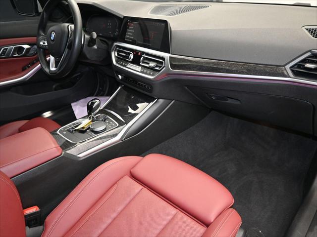 Photo of 2022 Alpine White BMW 330