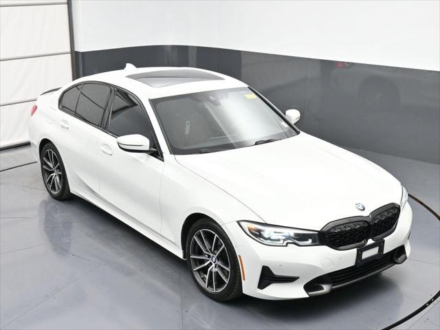 Photo of 2022 Alpine White BMW 330
