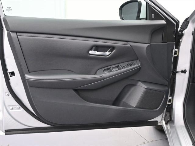 Photo of 2023 Brilliant Silver Metallic Nissan Sentra