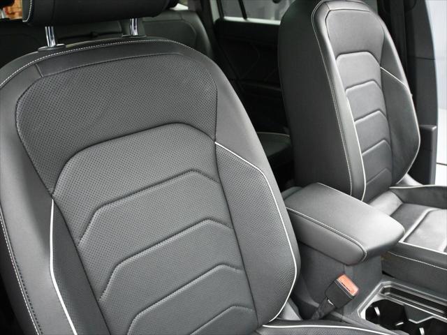 Photo of 2022 Atlantic Blue Metallic Volkswagen Tiguan