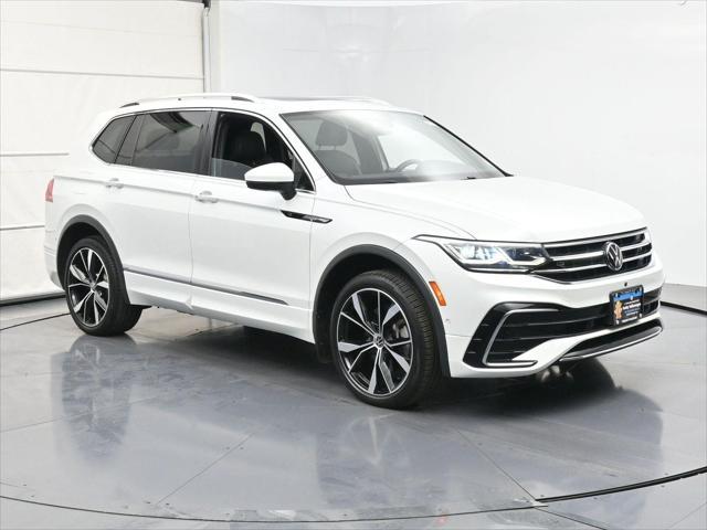 Photo of 2022 Atlantic Blue Metallic Volkswagen Tiguan
