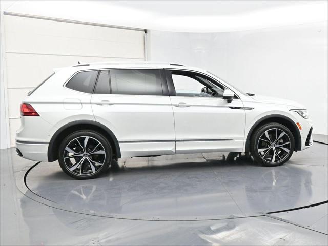 Photo of 2022 Atlantic Blue Metallic Volkswagen Tiguan