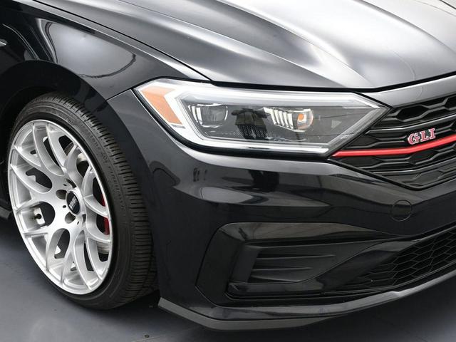 Photo of 2019 Deep Black Pearl Volkswagen Jetta GLI