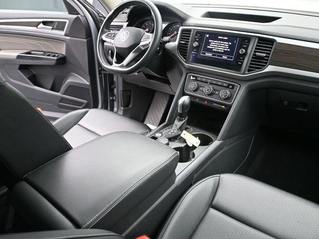 Photo of 2021 Pyrite Silver Metallic Volkswagen Atlas