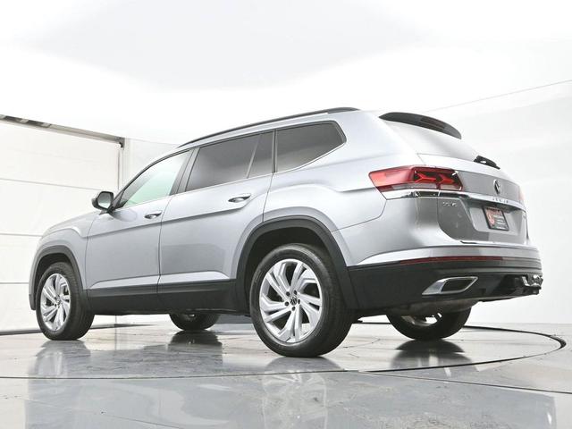Photo of 2021 Pyrite Silver Metallic Volkswagen Atlas