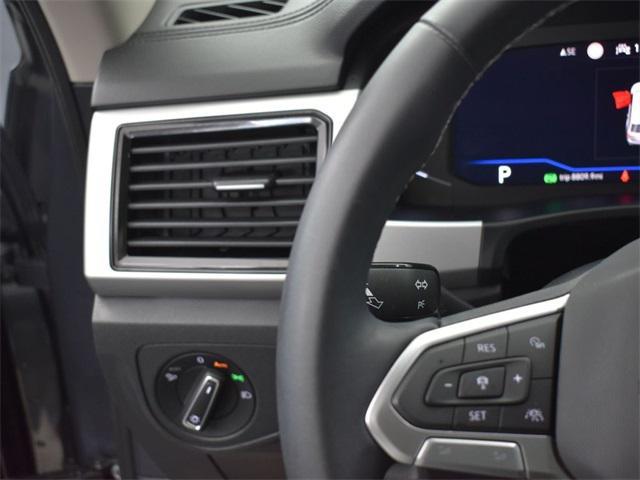 Photo of 2021 Pure White Volkswagen Atlas