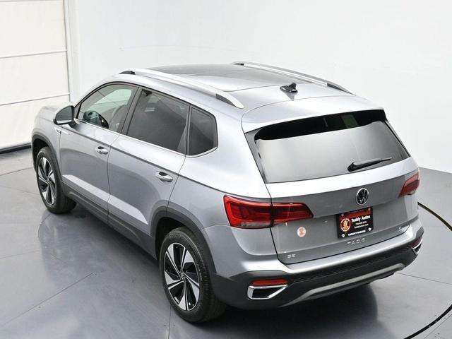 Photo of 2023 Pyrite Silver Metallic Volkswagen Taos