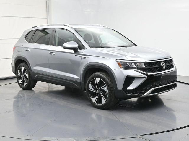 Photo of 2023 Pyrite Silver Metallic Volkswagen Taos
