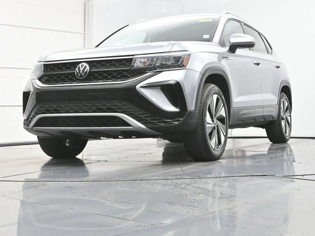 Photo of 2023 Pyrite Silver Metallic Volkswagen Taos
