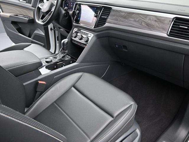 Photo of 2023 Pure White Volkswagen Atlas Cross Sport