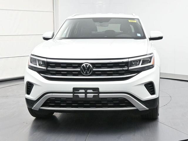Photo of 2023 Pure White Volkswagen Atlas Cross Sport