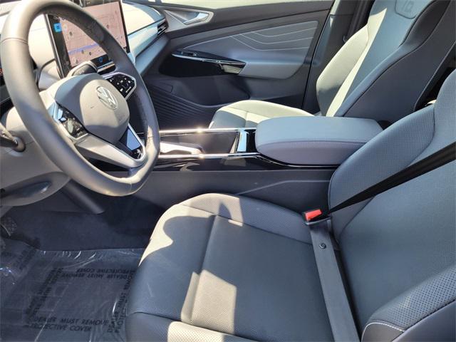 Photo of 2025 Opal White Volkswagen ID.4