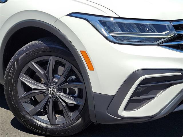 Photo of 2024 Pure White Volkswagen Tiguan