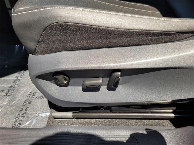 Photo of 2024 Pure White Volkswagen Tiguan