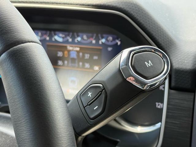 Photo of 2023 Iconic Silver Metallic Ford F-150