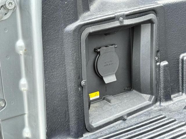 Photo of 2023 Iconic Silver Metallic Ford F-150