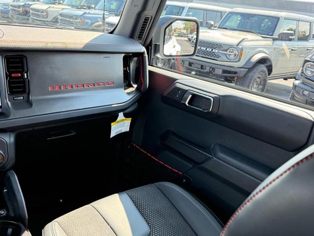 Photo of 2025 Oxford White Ford Bronco