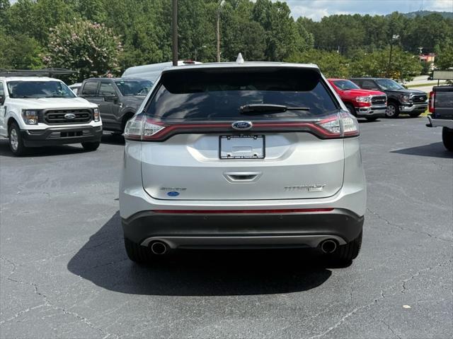 Photo of 2018 Ingot Silver Ford Edge