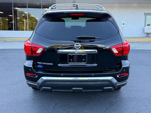 Photo of 2020 Magnetic Black Pearl Nissan Pathfinder