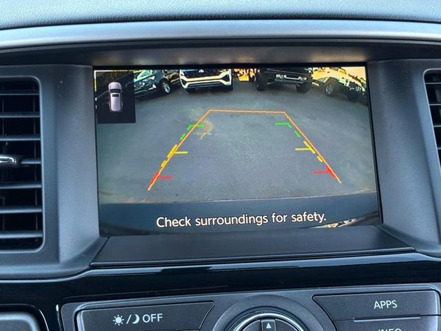 Photo of 2020 Magnetic Black Pearl Nissan Pathfinder