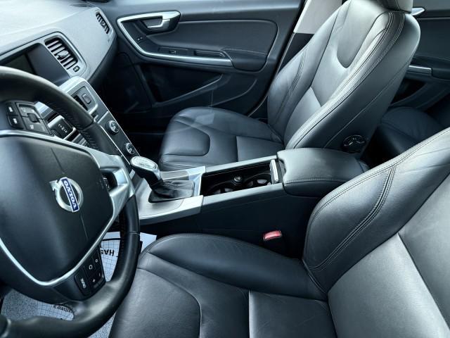 Photo of 2013 Electric Silver Metallic Volvo S60