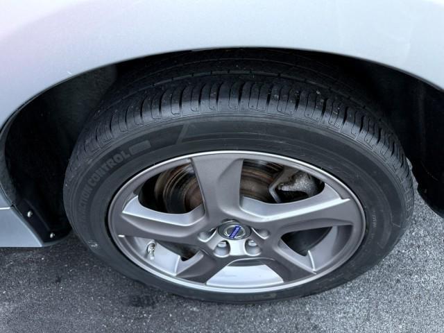 Photo of 2013 Electric Silver Metallic Volvo S60