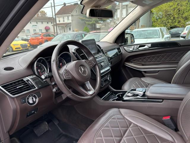 Photo of 2018 Black Mercedes-Benz GLS 550