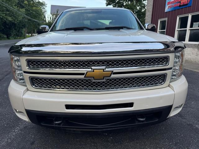 Photo of 2012 White Diamond Tricoat Chevrolet Silverado 1500
