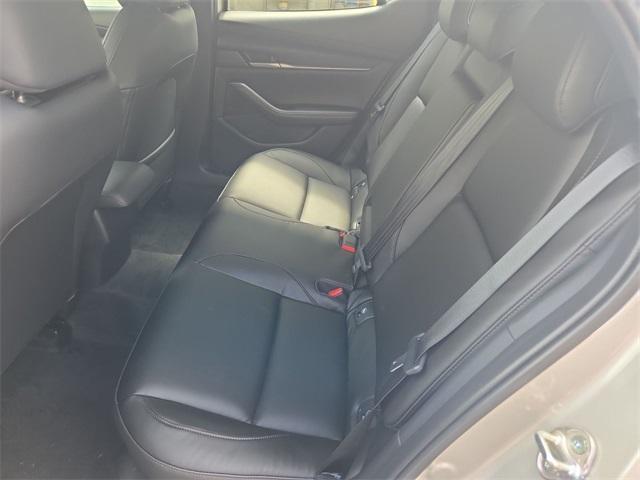 Photo of 2025 Platinum Quartz Metallic Mazda Mazda3