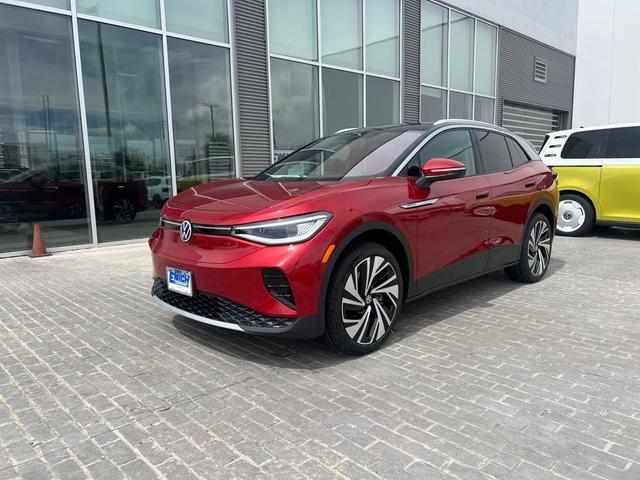 Photo of 2025 Aurora Red Chroma With Black Roof Volkswagen ID.4