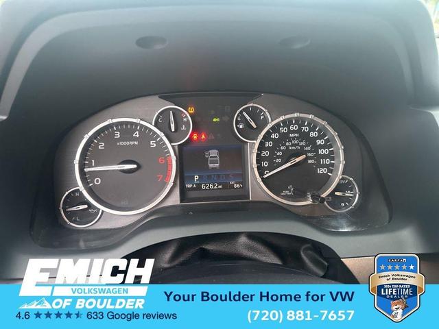 Photo of 2017 Silver Toyota Tundra