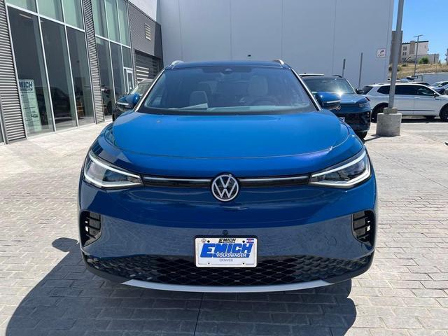 Photo of 2025 Mountain Lake Blue W/Black Roof Volkswagen ID.4