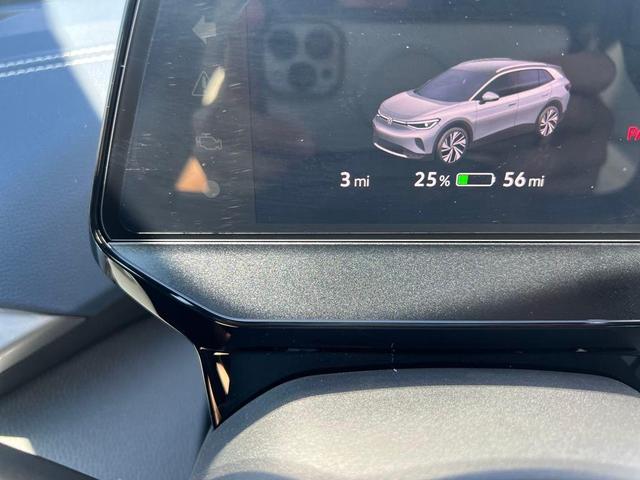 Photo of 2025 Mountain Lake Blue W/Black Roof Volkswagen ID.4
