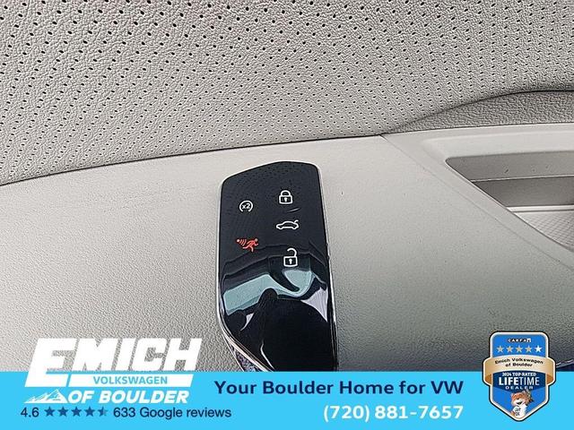 Photo of 2025 Mountain  Lake Blue Volkswagen Atlas