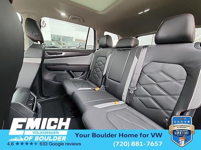 Photo of 2025 Pure Gray Volkswagen Atlas