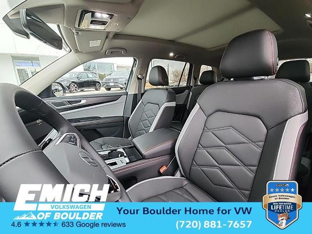 Photo of 2025 Pure Gray Volkswagen Atlas