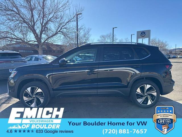 Photo of 2025 Deep Black Pearl Effect Volkswagen Taos