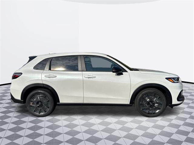 Photo of 2025 Platinum White Honda HR-V