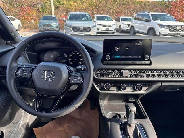 Photo of 2025 Platinum White Honda HR-V