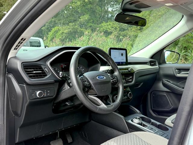 Photo of 2022 ICONIC SILVER Ford Escape