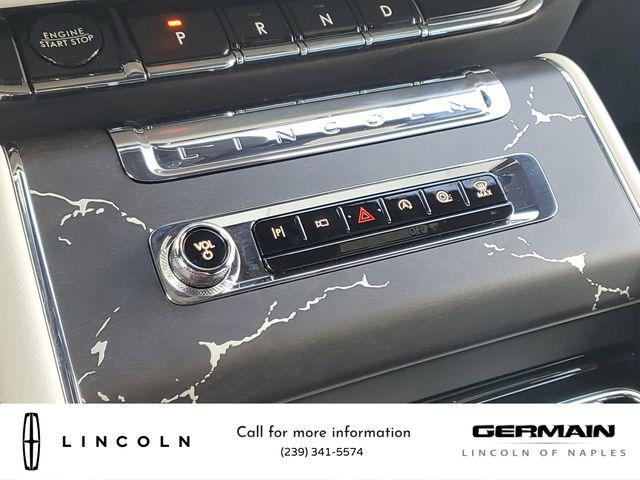 Photo of 2025 Infinite Black Metallic Clearcoat Lincoln Aviator
