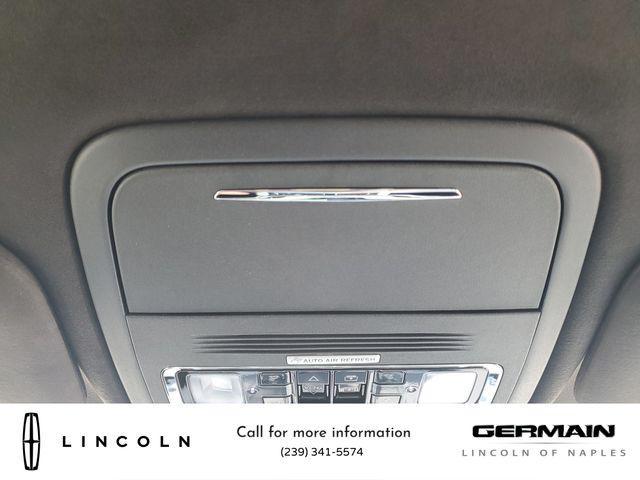 Photo of 2025 Infinite Black Metallic Clearcoat Lincoln Aviator