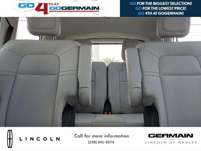 Photo of 2025 Pristine White Metallic Tri-Coat Lincoln Aviator