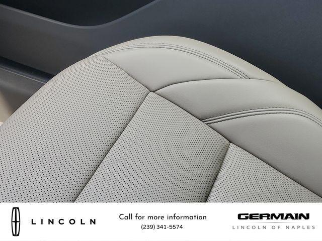 Photo of 2025 Lustrous Gray Metallic Lincoln Nautilus