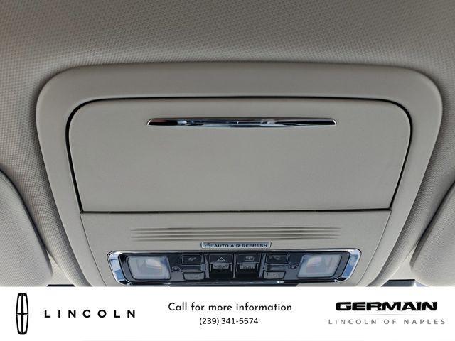 Photo of 2025 Pristine White Metallic Tri-Coat Lincoln Aviator