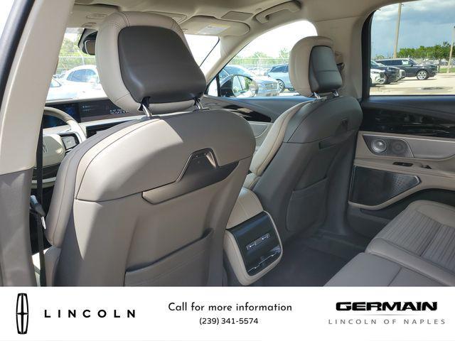 Photo of 2025 White Platinum Metallic Tri-Coat Lincoln Nautilus