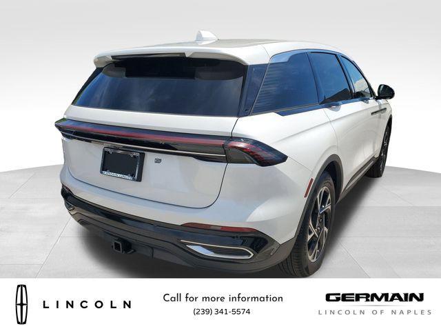 Photo of 2025 White Platinum Metallic Tri-Coat Lincoln Nautilus