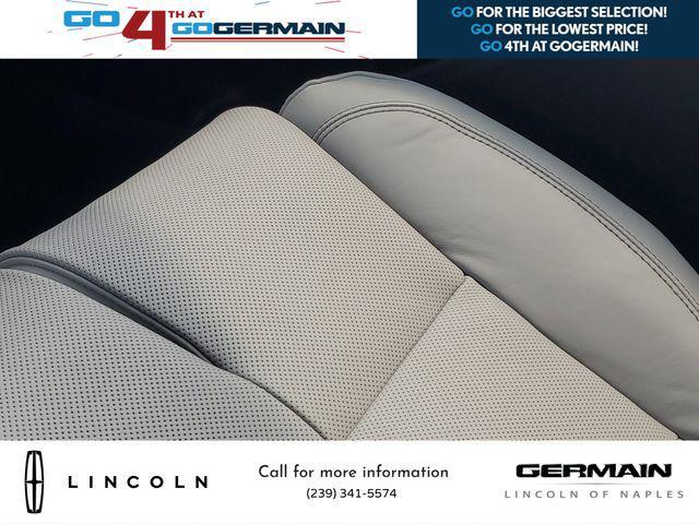 Photo of 2025 Pristine White Metallic Tri-Coat Lincoln Aviator